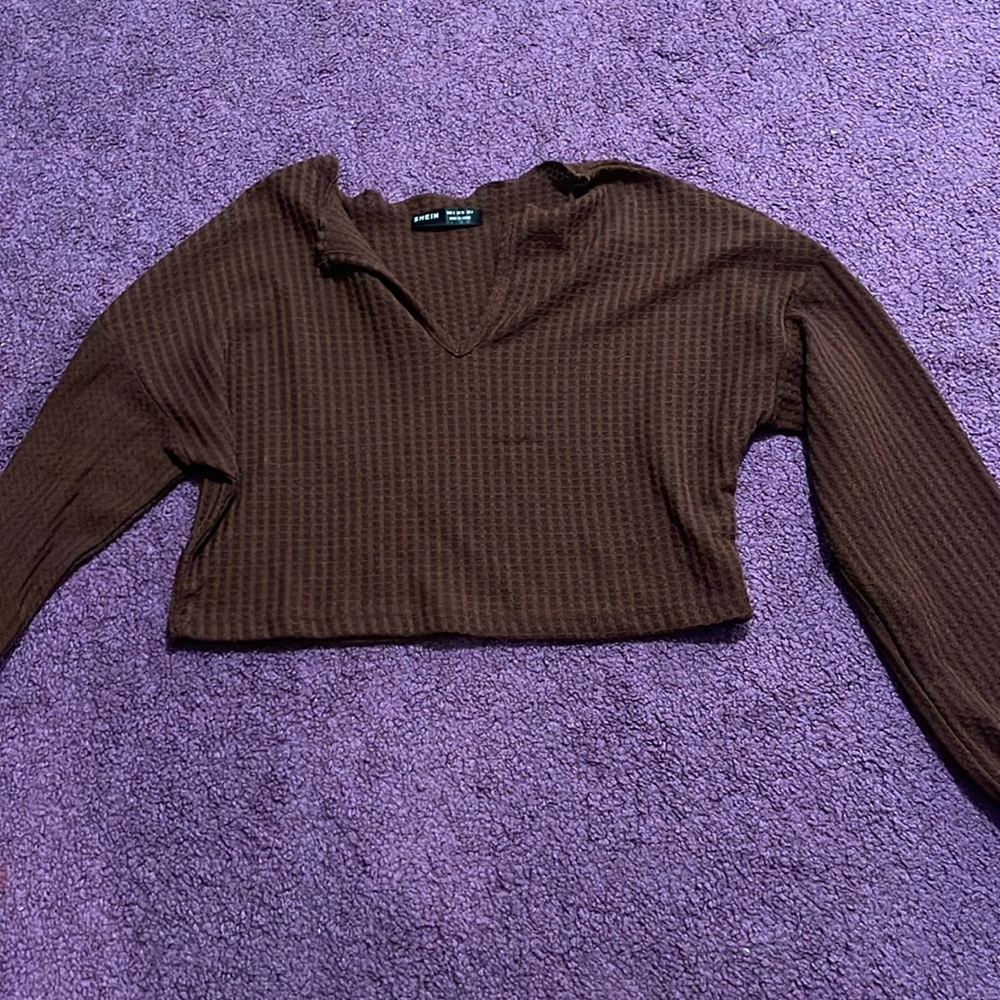 SHEIN brown cropped long sleeves. Size small